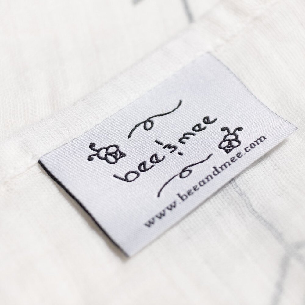 Bee & Mee Bamboo Muslin Swaddle Blanket - NEW - Picture 4 of 5